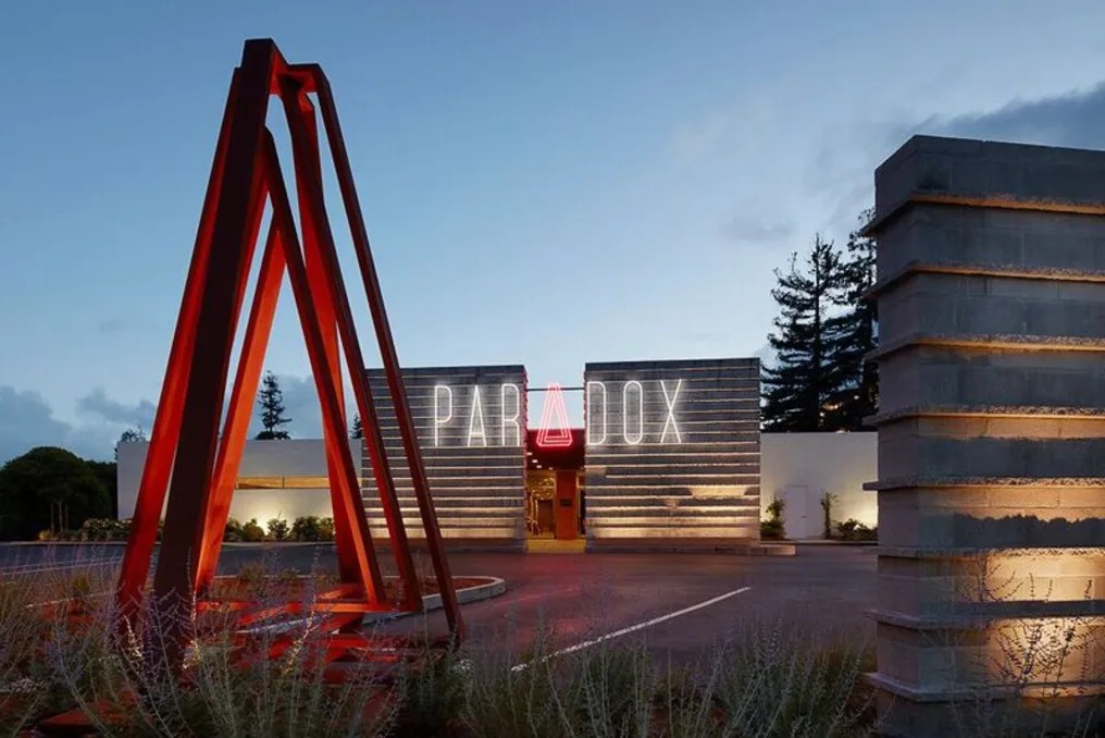 Hotel Paradox, Autograph Collection #11