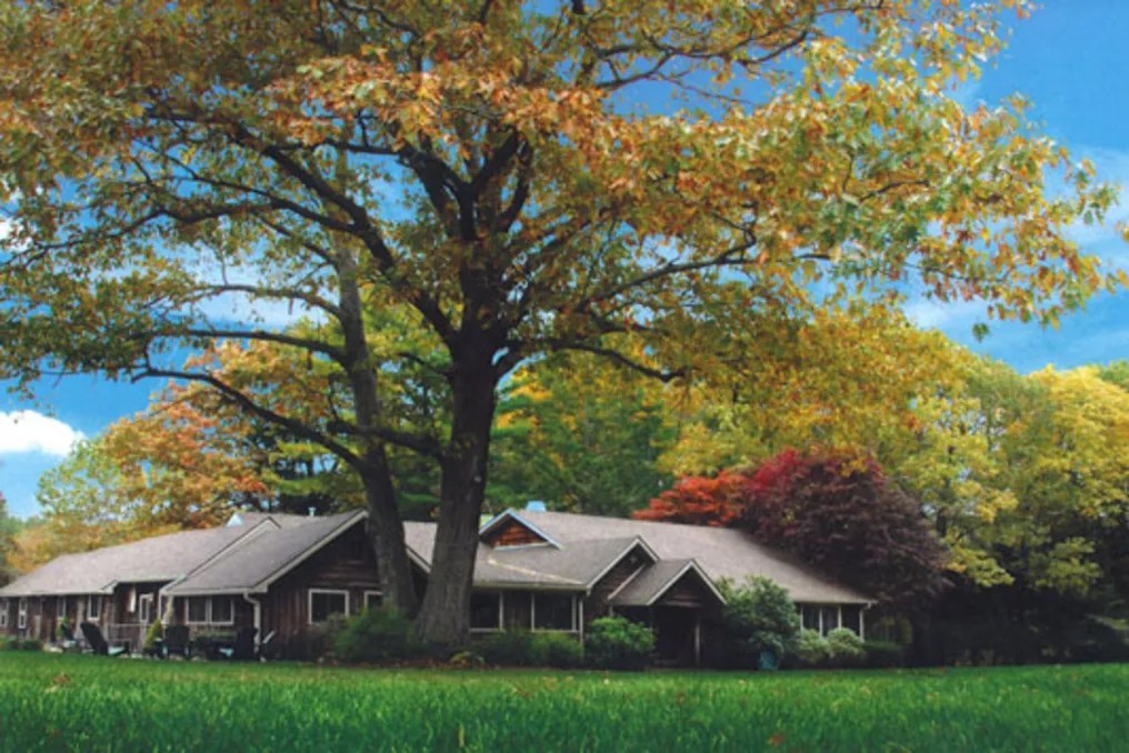 Tamarack Lodge & Glamping Resort #10