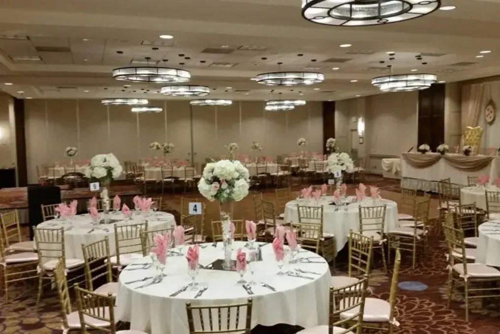 Holiday Inn Long Beach Airport #6