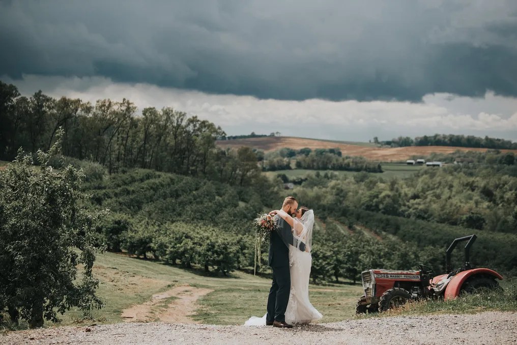 Brown's Orchard View Weddings #12