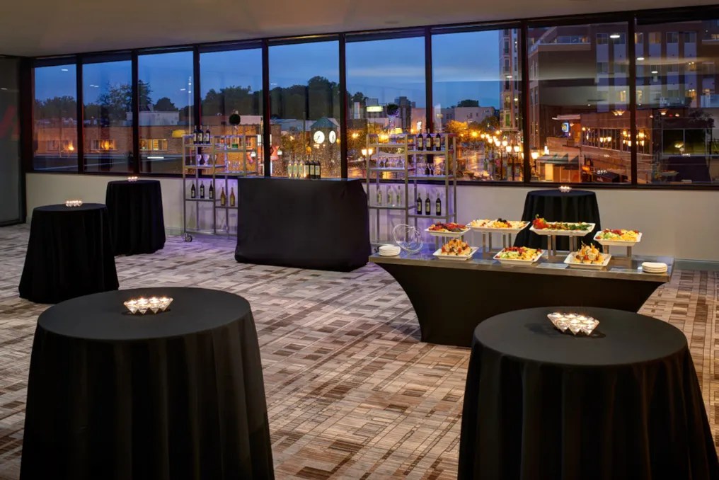 Marriott East Lansing at University Place #10