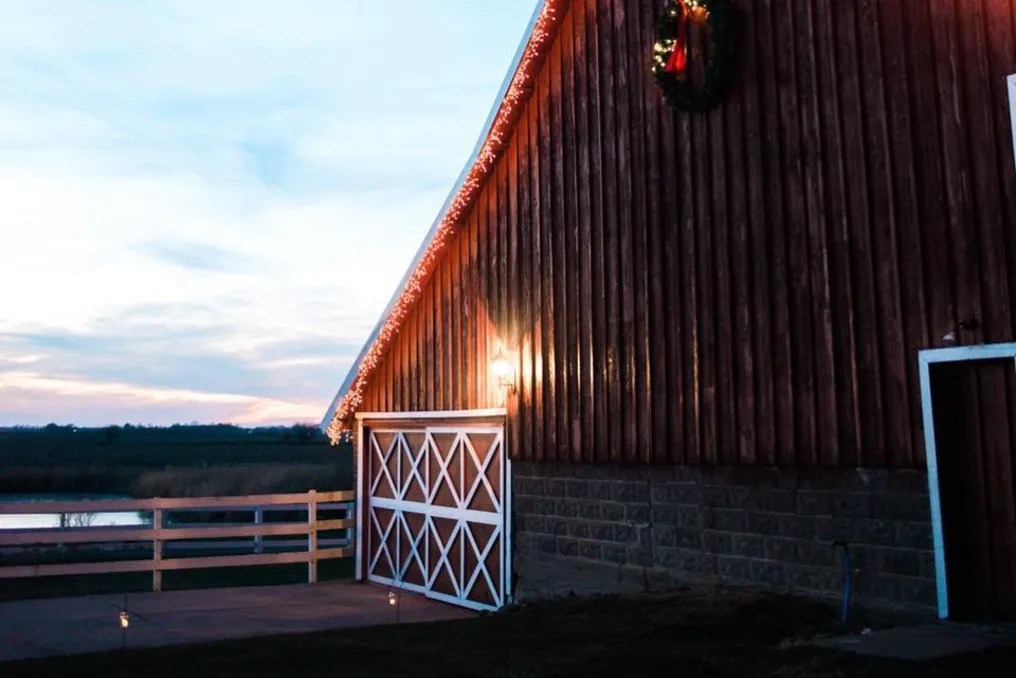 Rustic Rose Barn #43