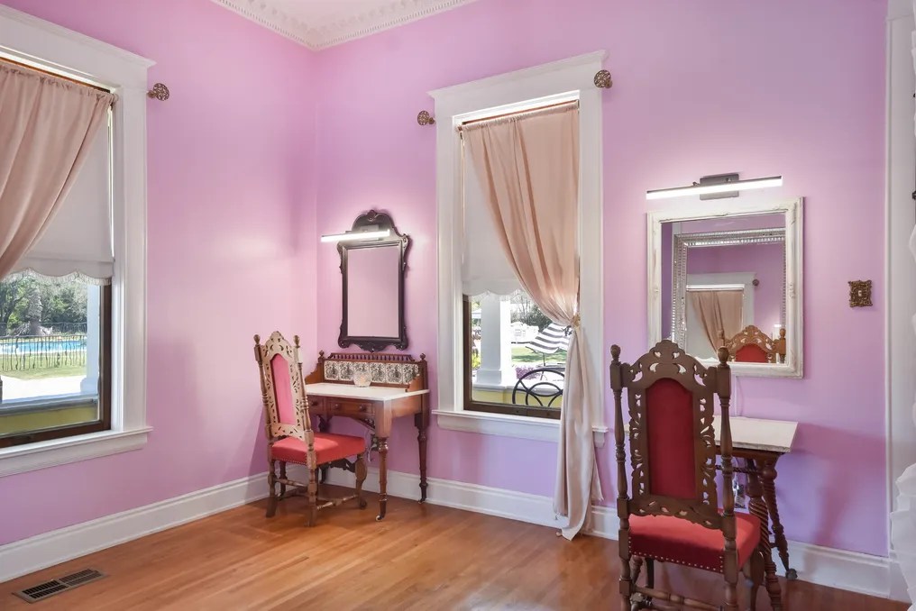 The Taylor Mansion #23