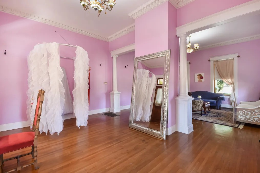 The Taylor Mansion #24
