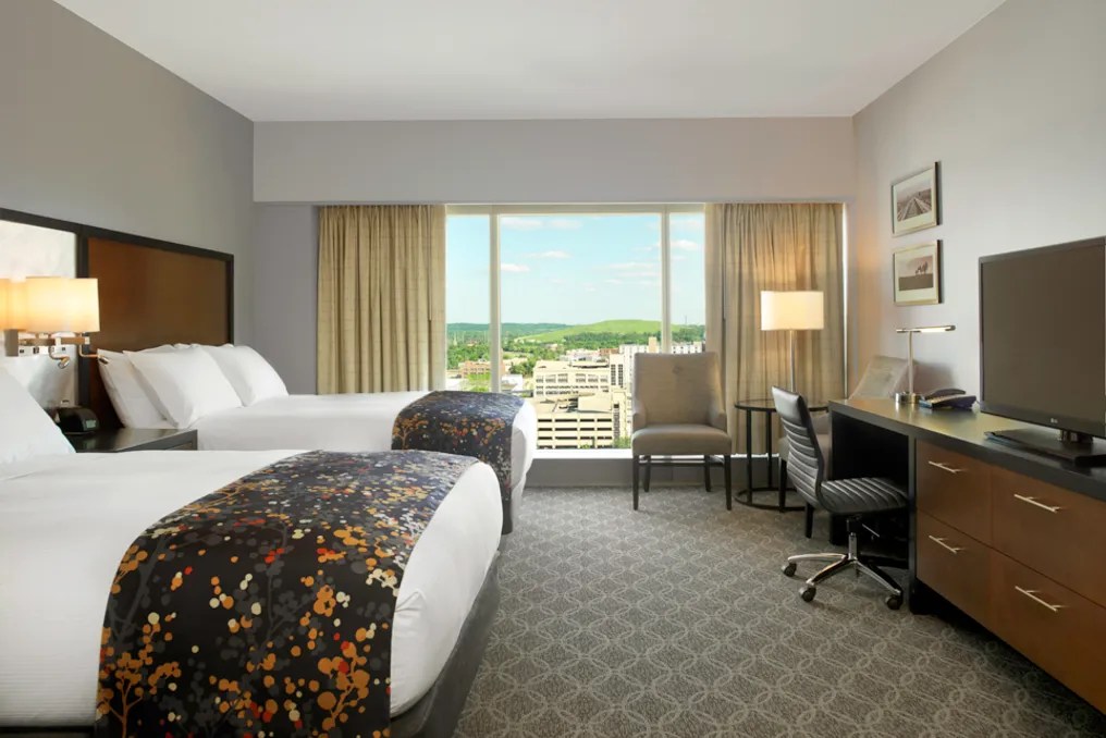 DoubleTree by Hilton Cedar Rapids #9