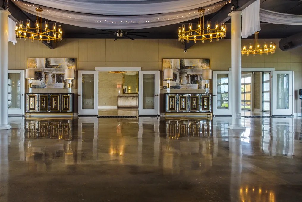The Grand Regal #23