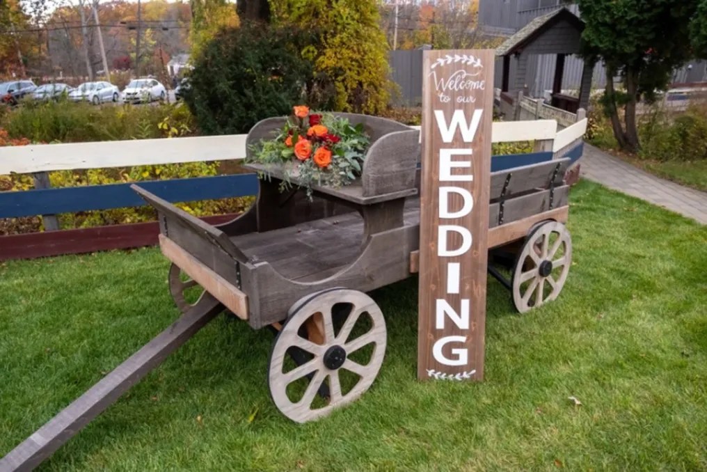 Pondview Weddings and Events #2