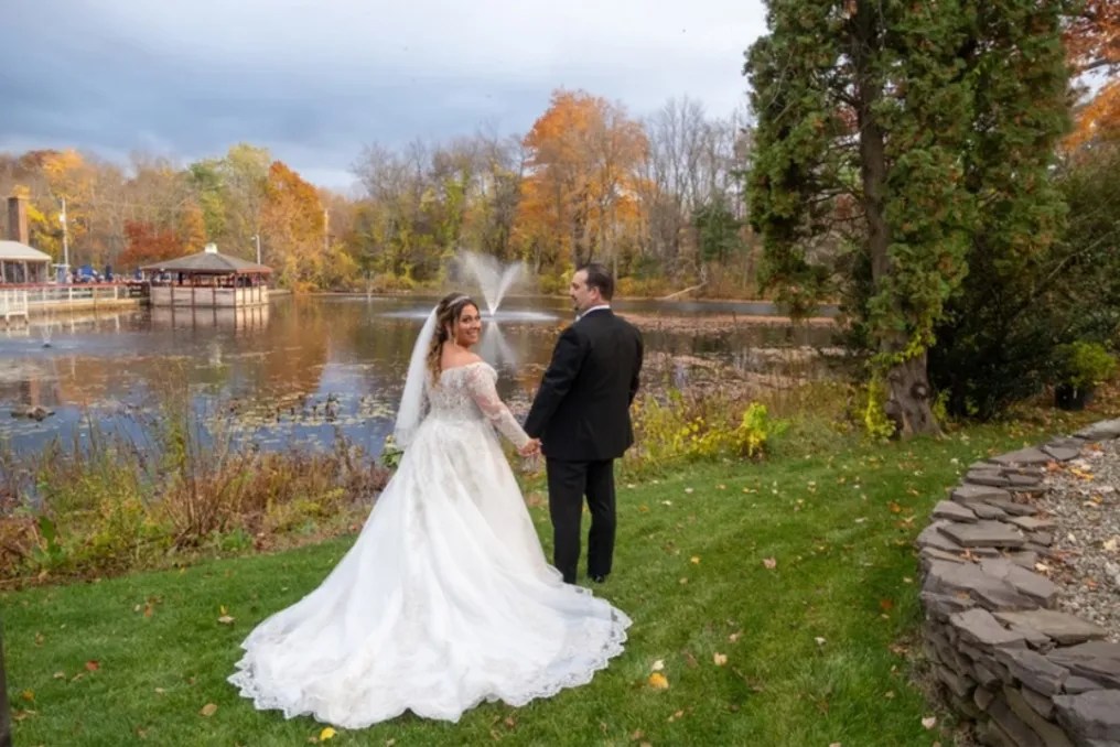 Pondview Weddings and Events #7
