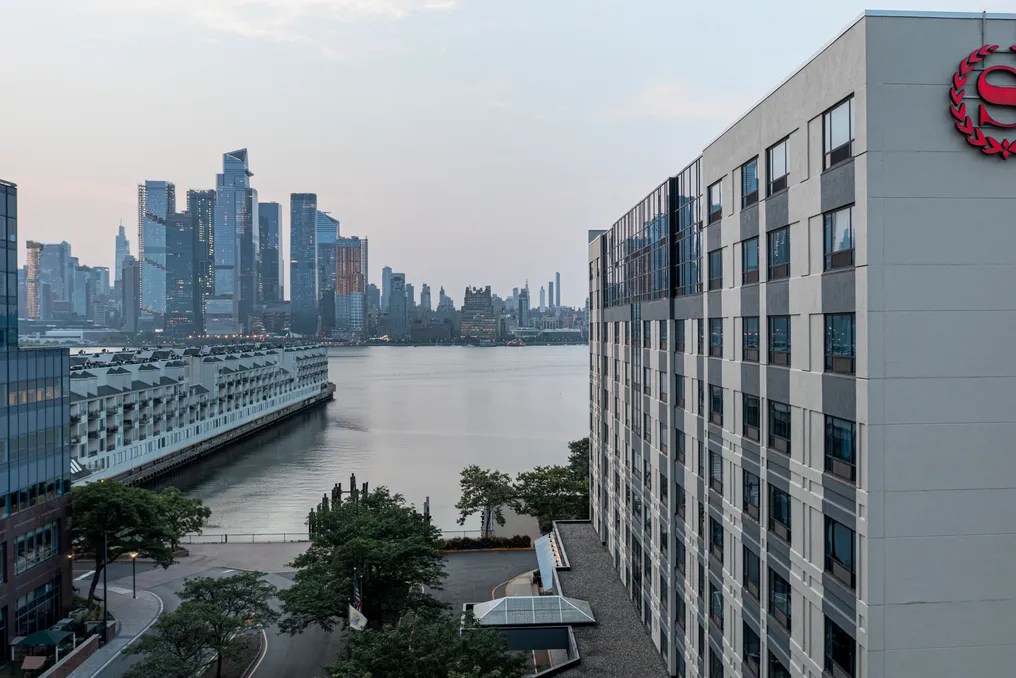 Sheraton Lincoln Harbor #4