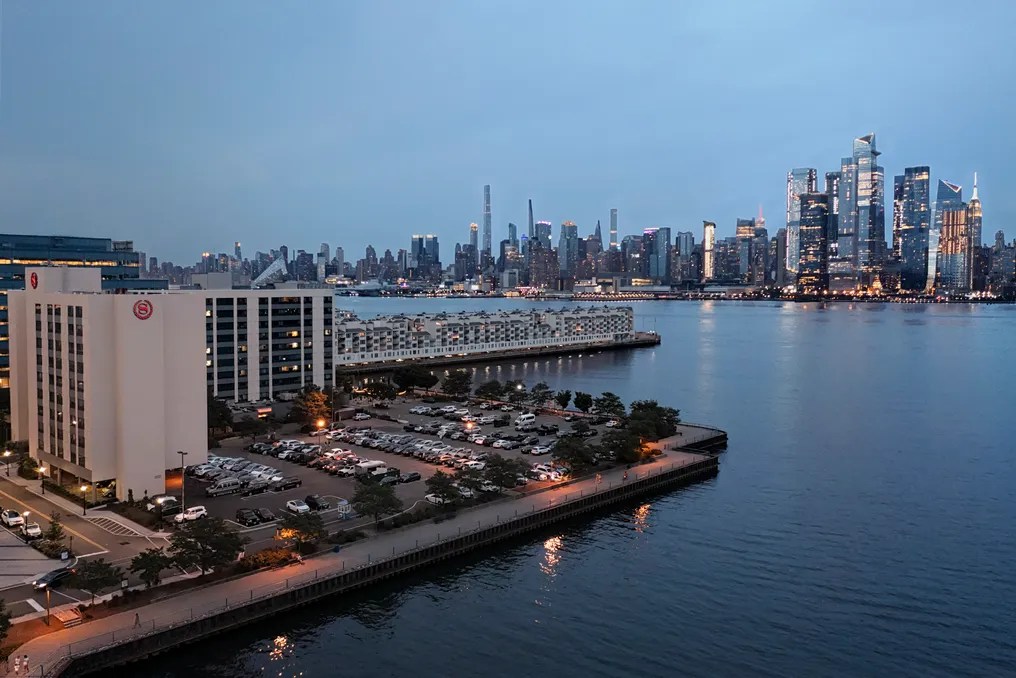 Sheraton Lincoln Harbor #7