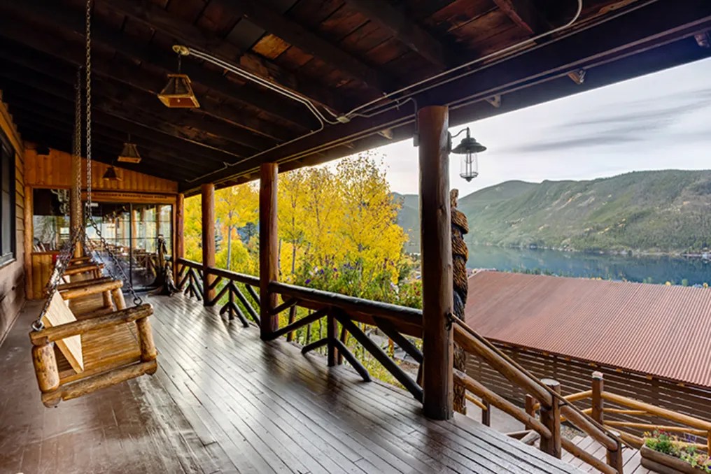 GRAND LAKE LODGE #9