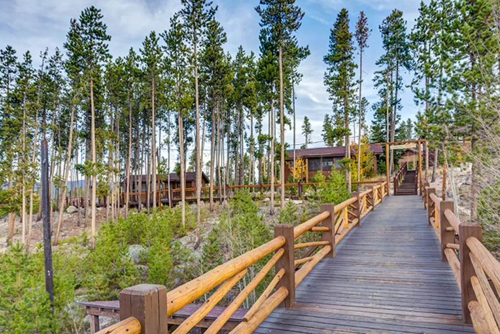 GRAND LAKE LODGE #16