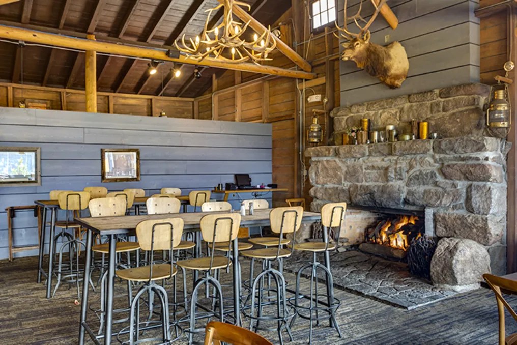 GRAND LAKE LODGE #21