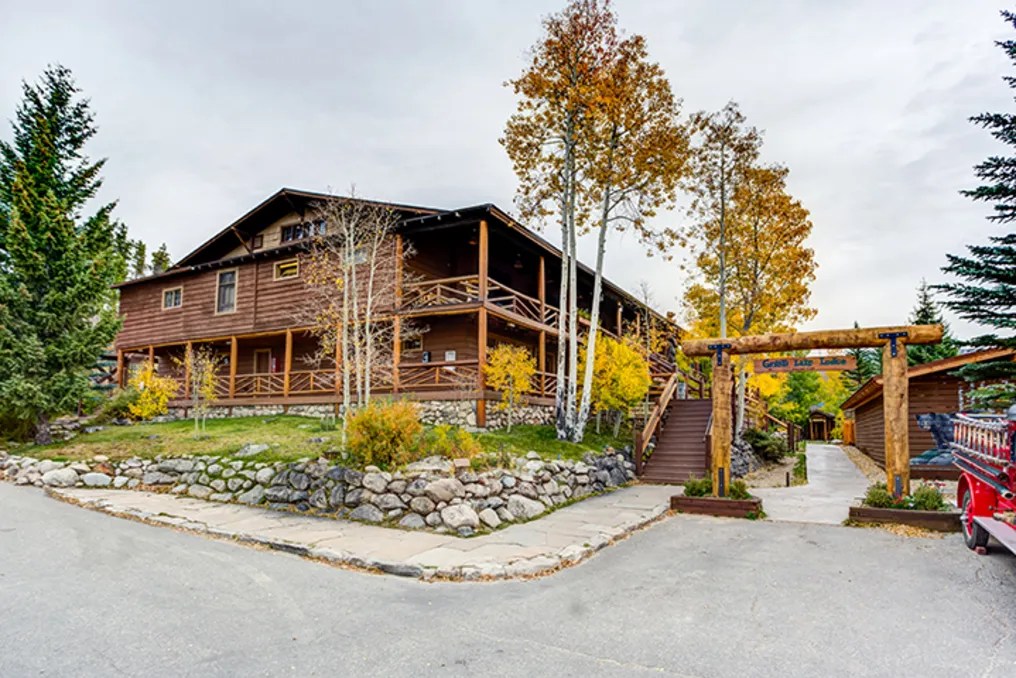 GRAND LAKE LODGE #30
