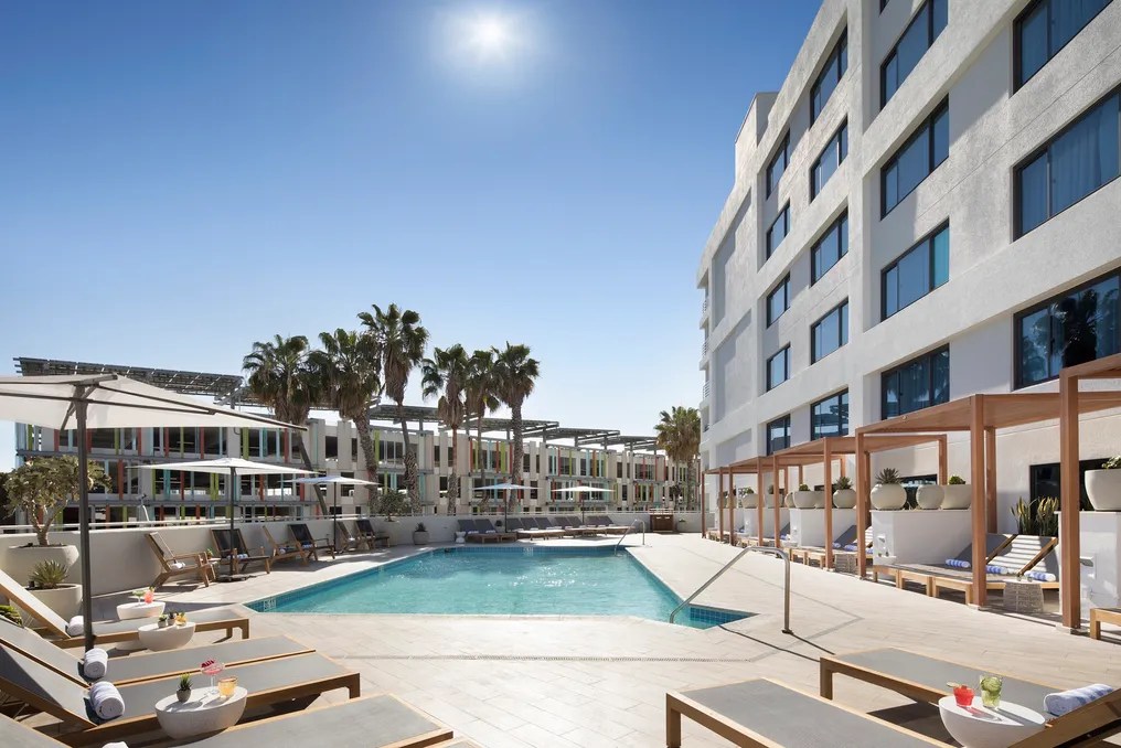 Hilton Santa Monica Hotel & Suites #4