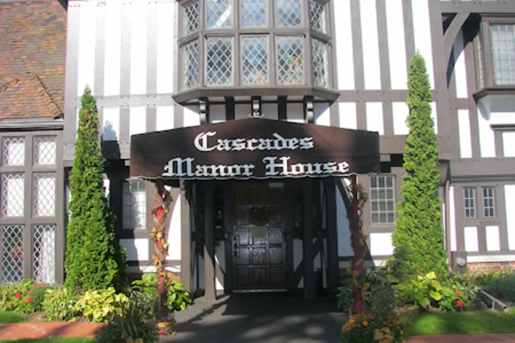 Cascades Manor #17