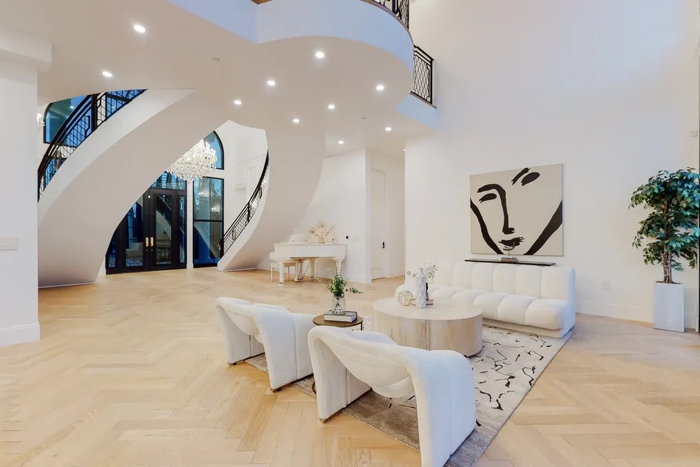 The Valley Villa #16