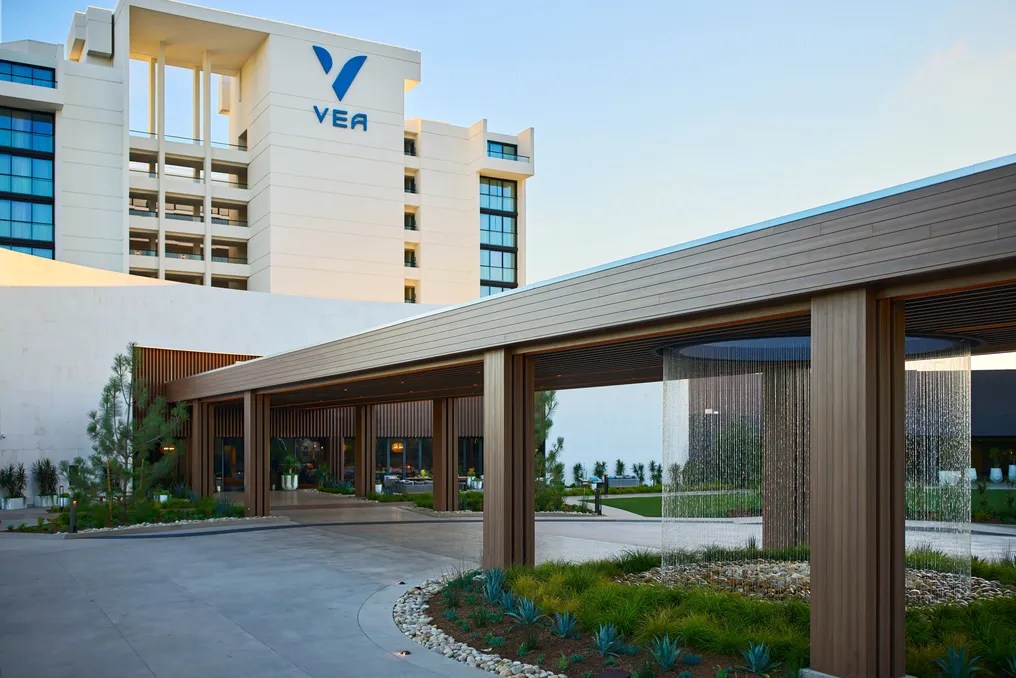 VEA Newport Beach, A Marriott Resort & Spa #12