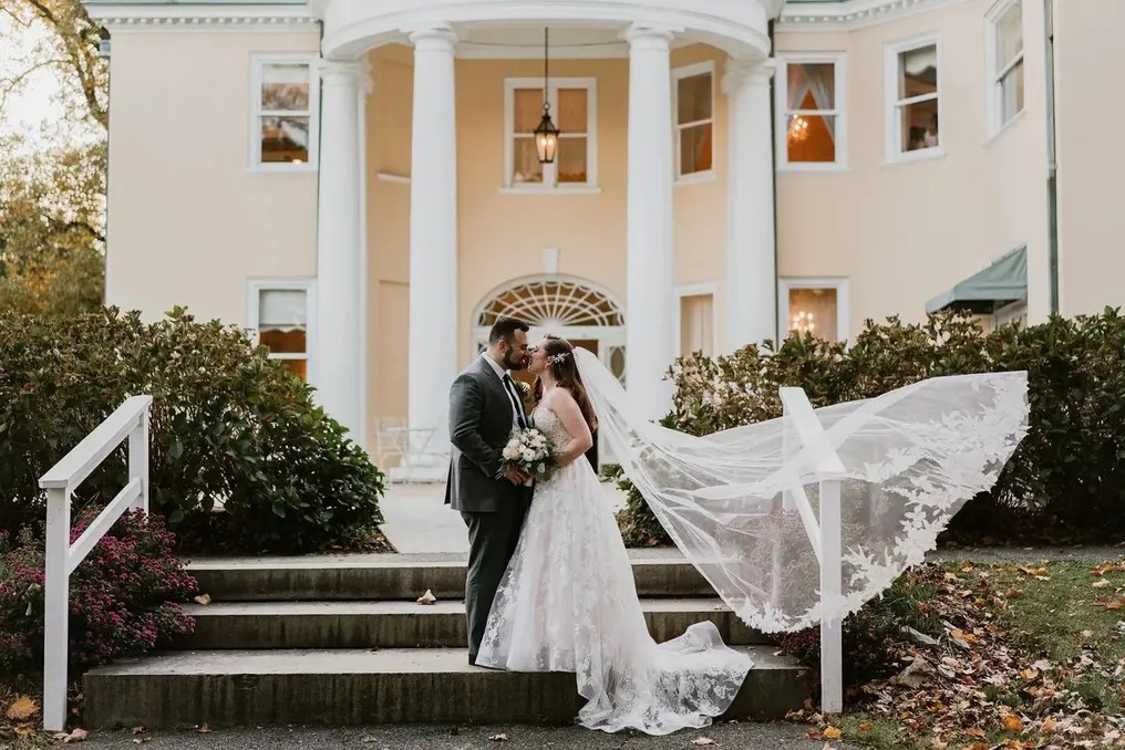 Bellevue Hall #17