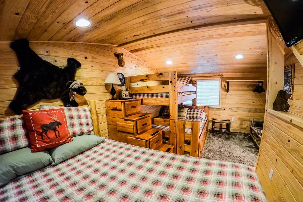 The Lodge at Lone Moose #106