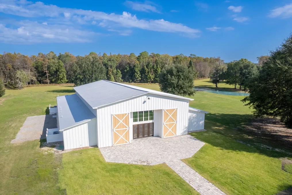 Pine Grove Barn #29