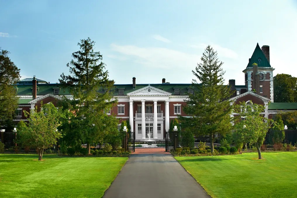 Bourne Mansion #18