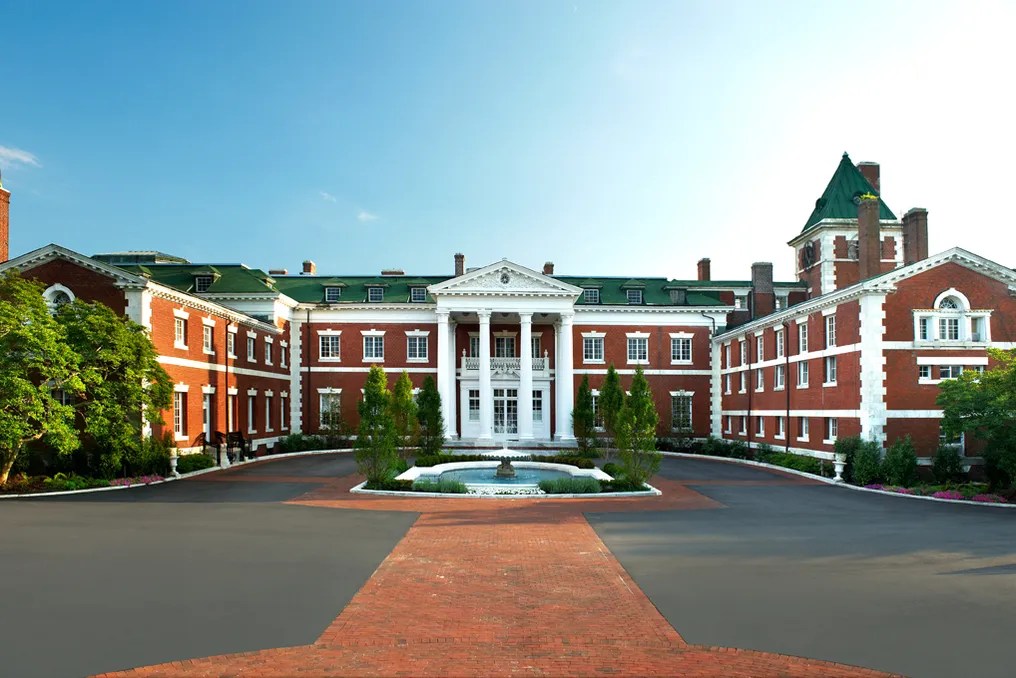 Bourne Mansion #30