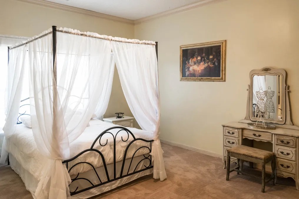 The Waterview Lodge #16