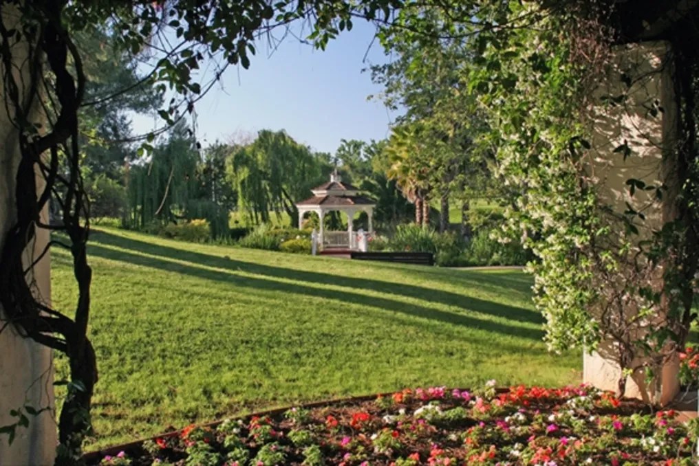 Westlake Village Inn #12