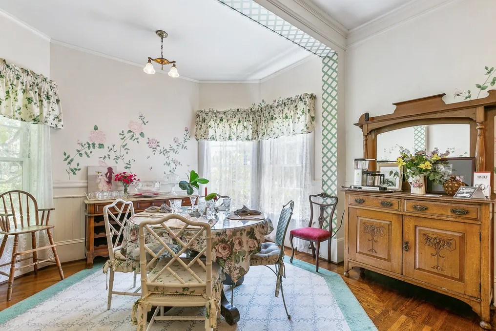 Bissell House Bed and Breakfast #23