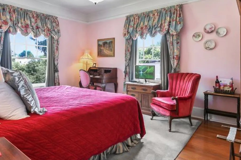 Bissell House Bed and Breakfast #33