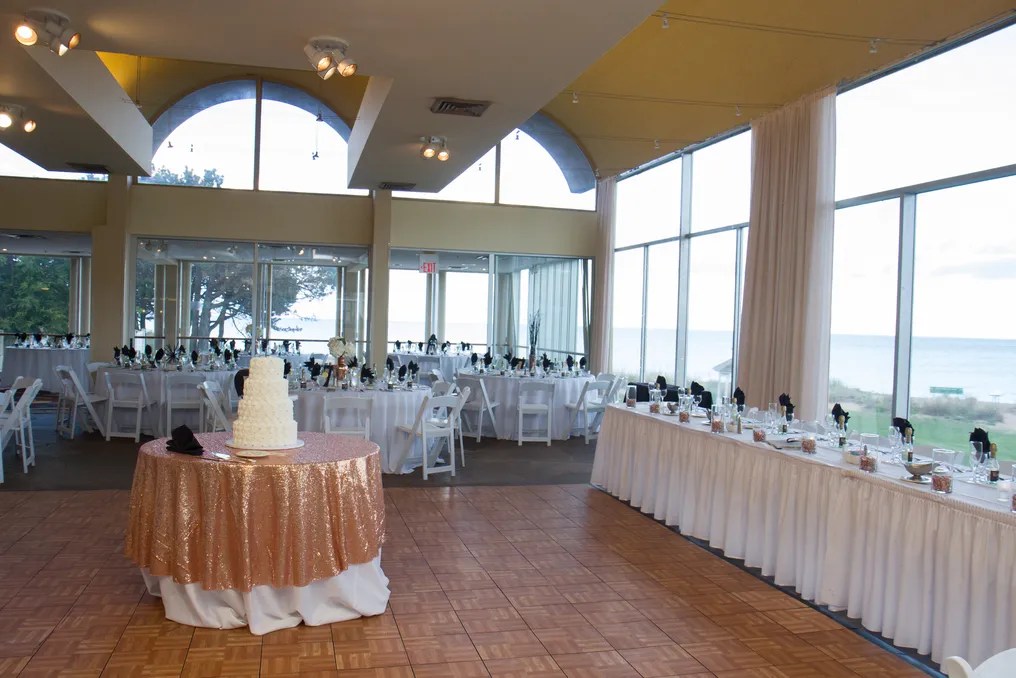 Illinois Beach Hotel #42