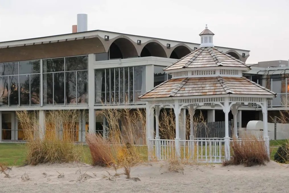 Illinois Beach Hotel #73