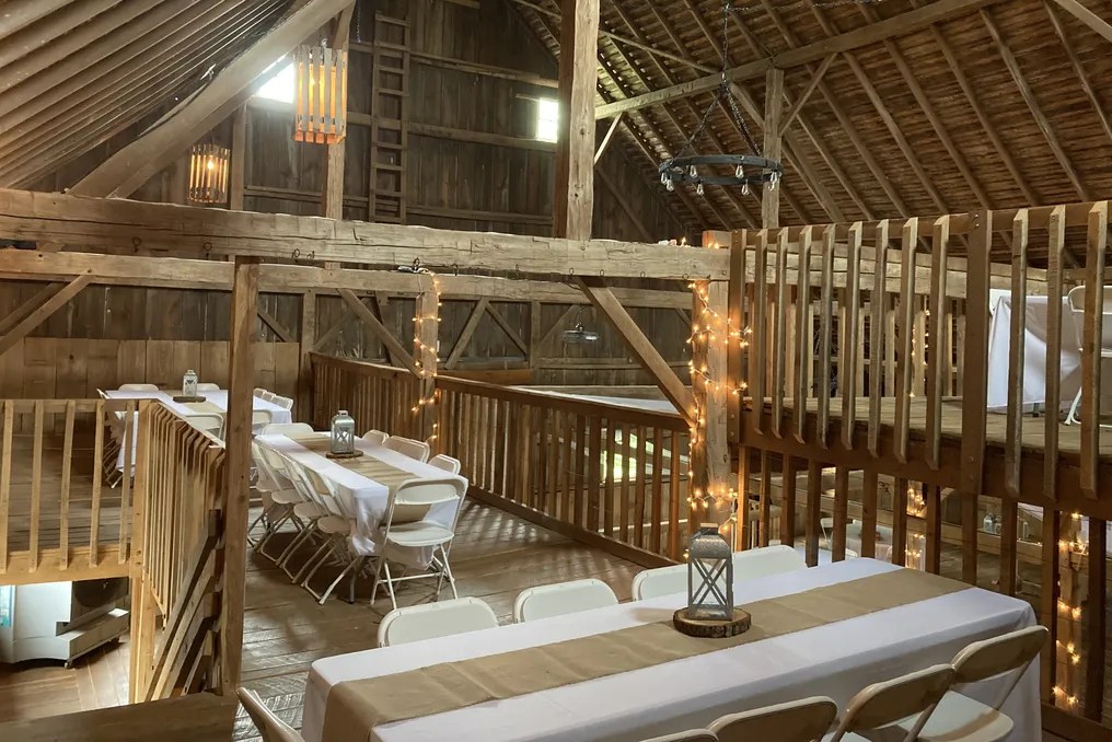 Gala Barn #12
