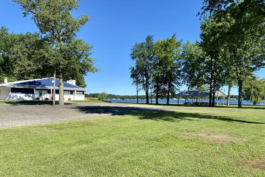 Lake Nepessing Boat Club #22