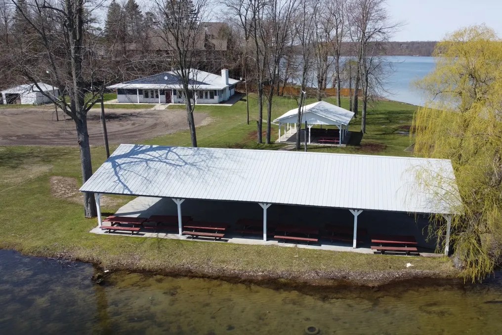 Lake Nepessing Boat Club #24
