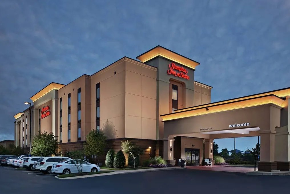 Hampton Inn & Suites Millington #1