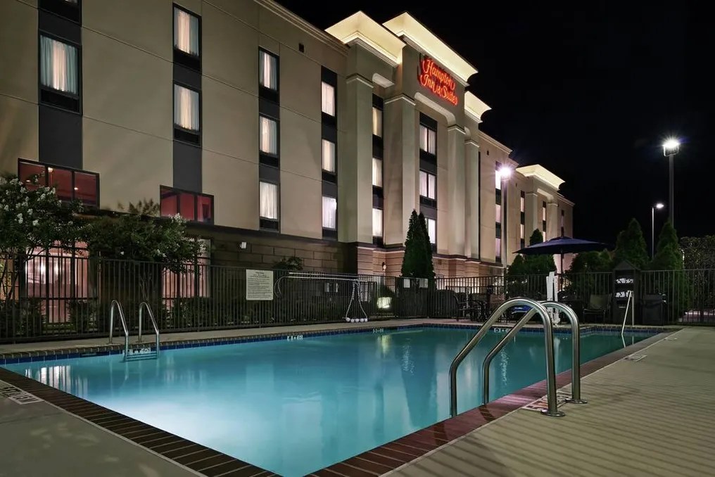 Hampton Inn & Suites Millington #5