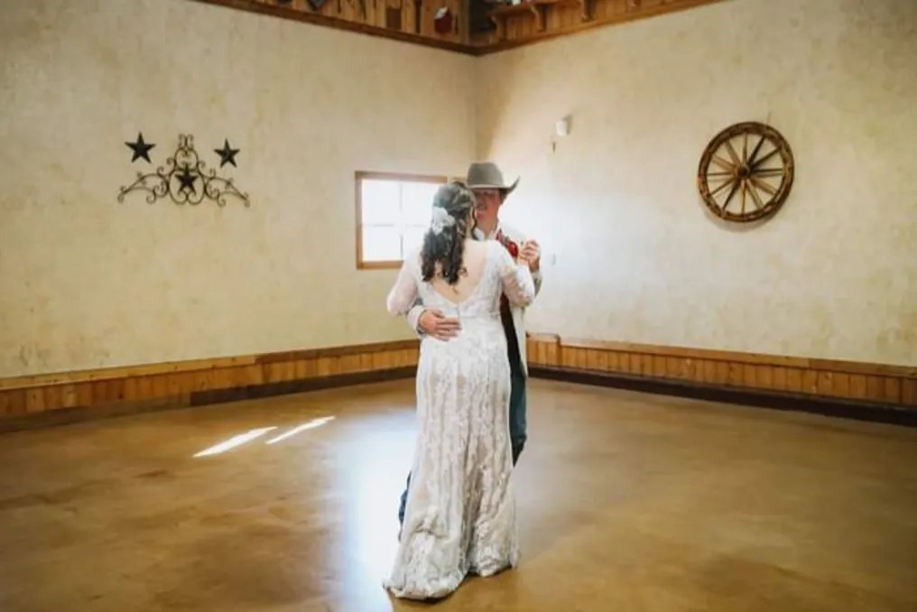 Hill Country Hall #7