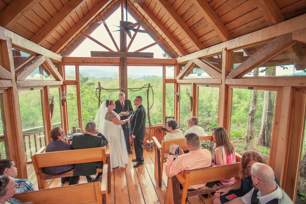 Nolichuckey Bluffs B&B Cabins & Wedding Venue #4