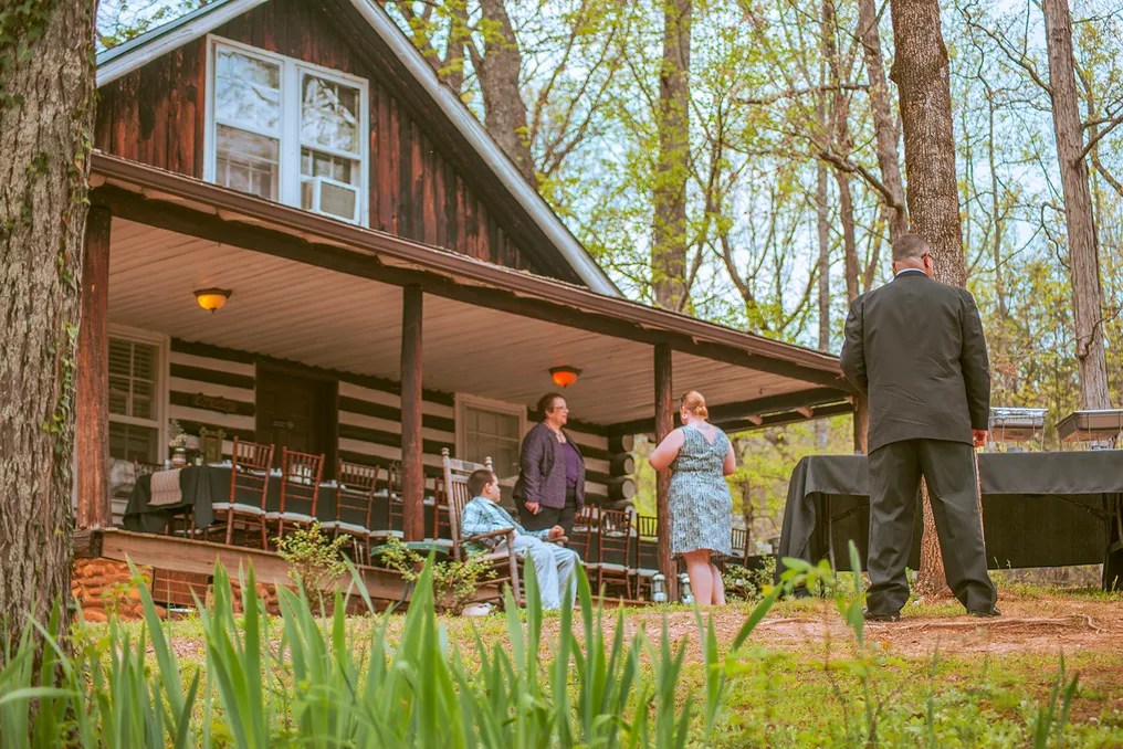 Nolichuckey Bluffs B&B Cabins & Wedding Venue #12