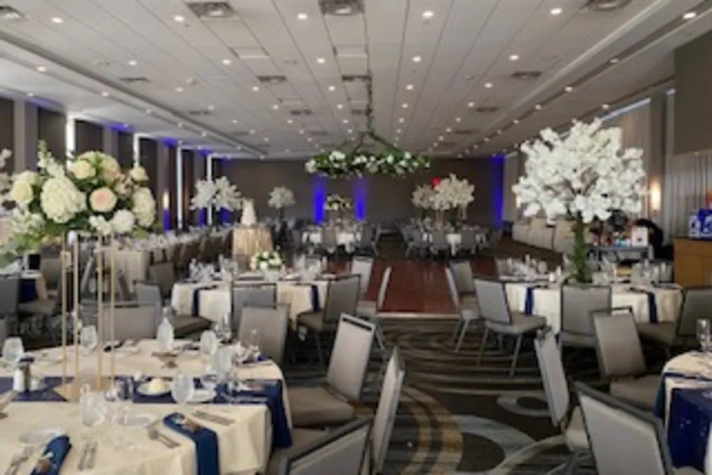 DoubleTree by Hilton Hotel Niagara Falls New York #4