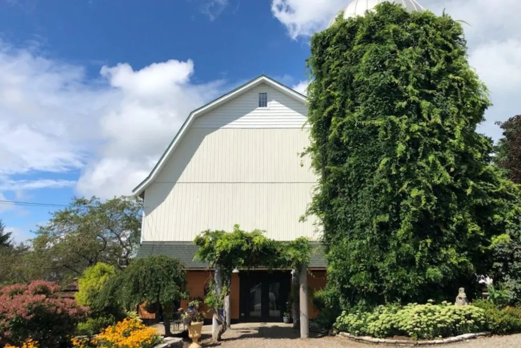The Pavilion at Paradise Gardens, Gatherings and Gifts #27