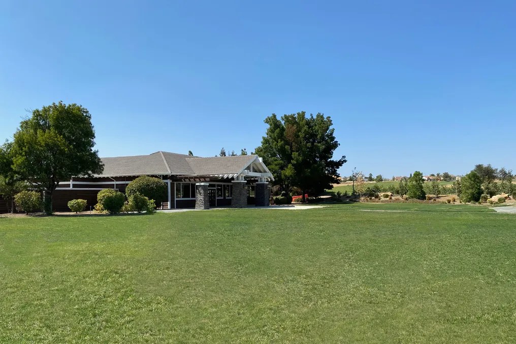 Shadow Lakes Club #15