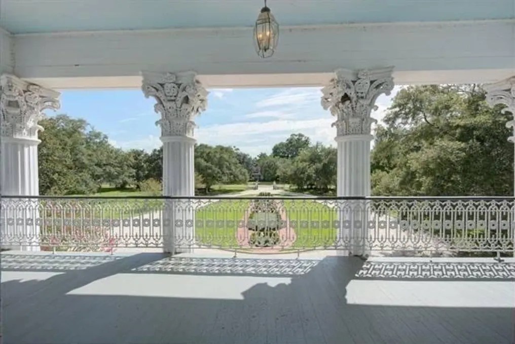 Arlington Mansion #2