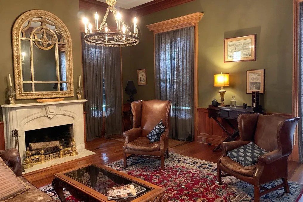 Arlington Mansion #11