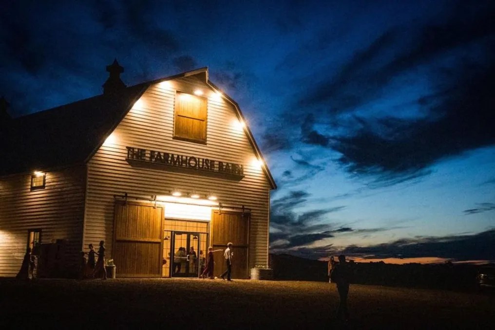 The Farmhouse Barn #13