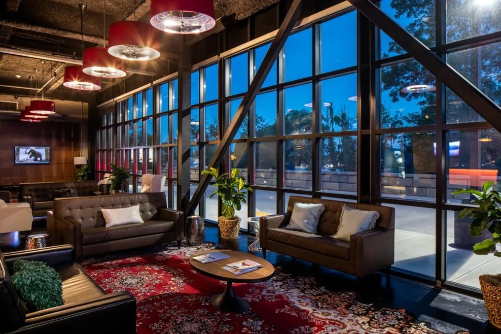 Hotel Nyack #9
