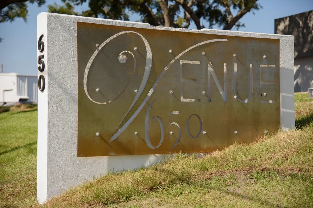 Venue 650 #28