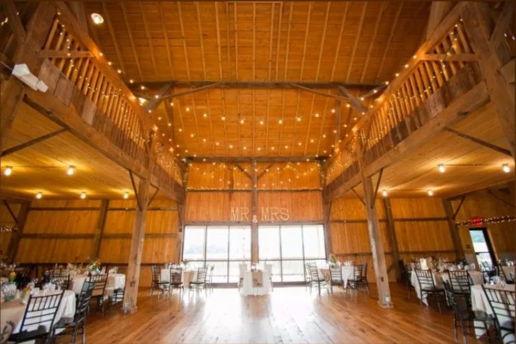 White Barn #16